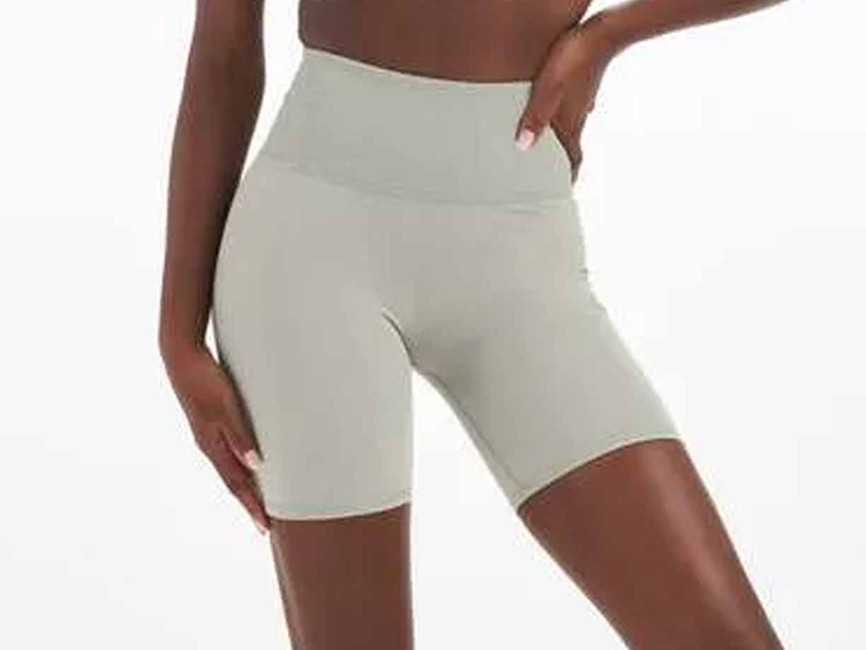 On オン　Court Shorts サイズS 美品 ON : Court Shorts 新品 . 未使用、サイズS、ブラック色