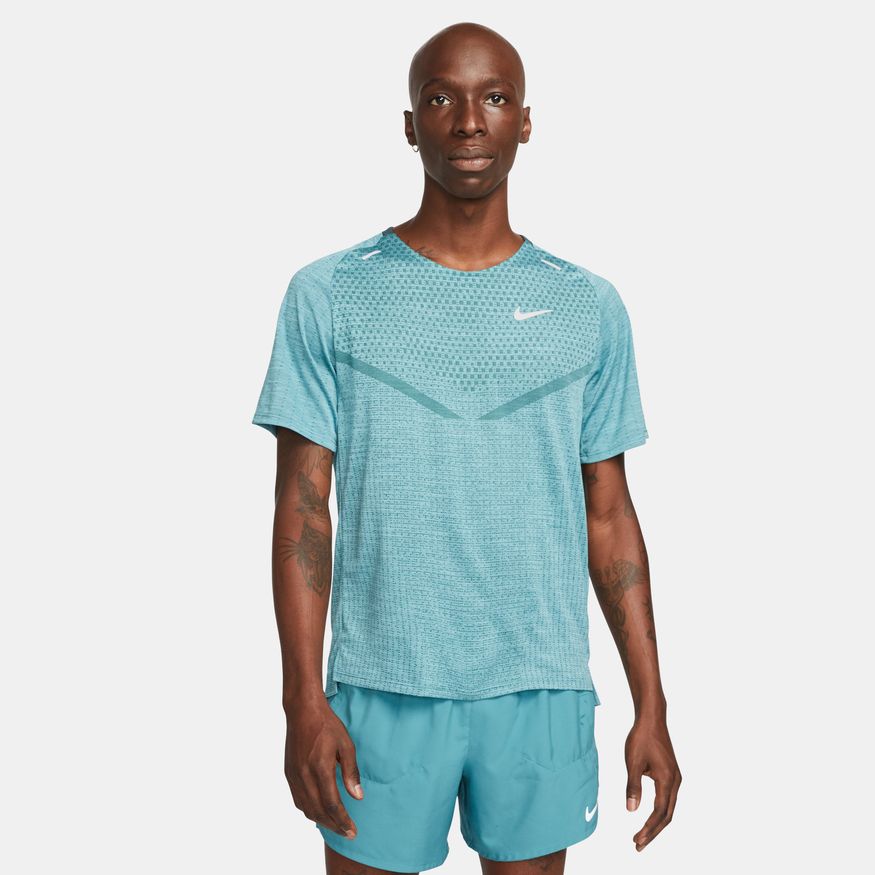 New Nike TechKnit Dri-FIT ADV Short Sleeve Running selling Top Men’s Medium DM4753-653