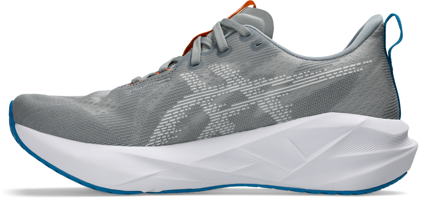 Men's ASICS Novablast 5 - 1011B974.020