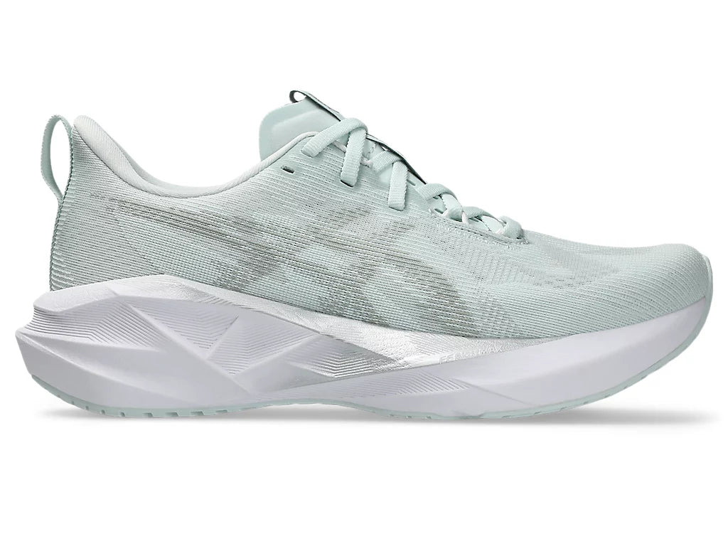 Women's ASICS Novablast 5 - 1012B765.300