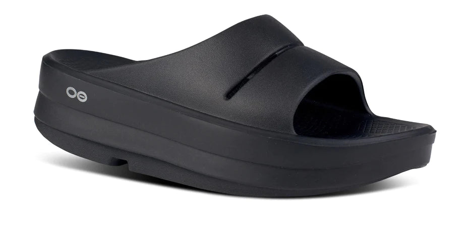 【新品未使用】OOFOS OOmega OOahh Women ブラック 23㎝ Women's OOFOS OOmega OOahh - 1110-BLACK – =PR= Run & Walk