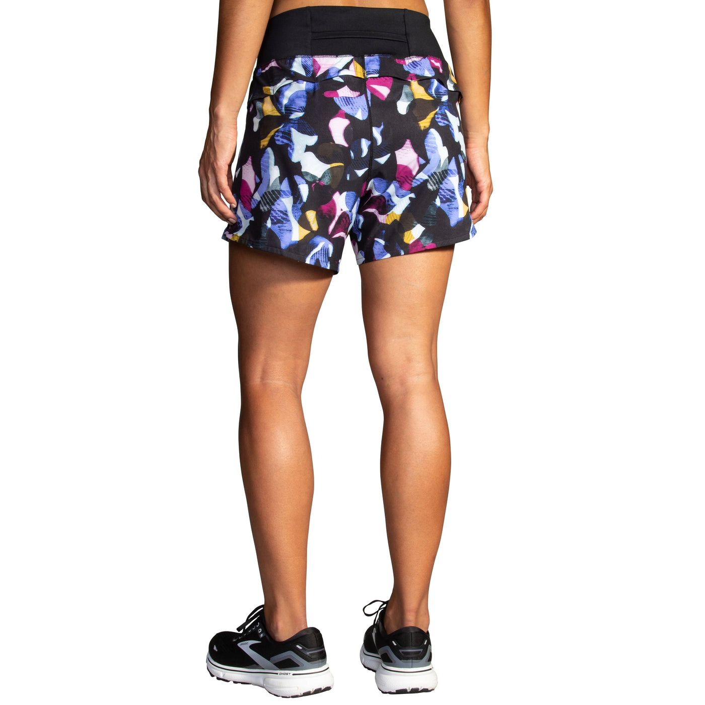 Women's Brooks Chaser 5" Short - 221465-056