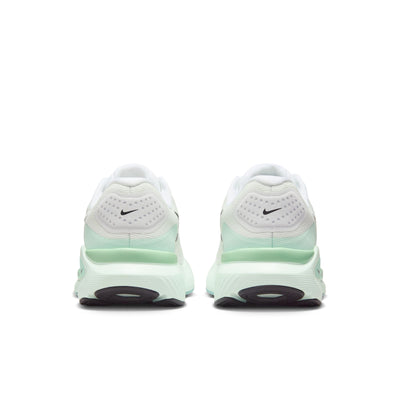 Women's Nike Structure 26