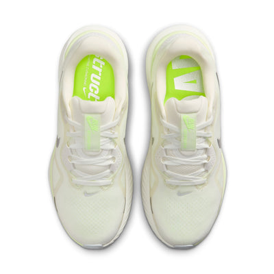 Women's Nike Structure 26
