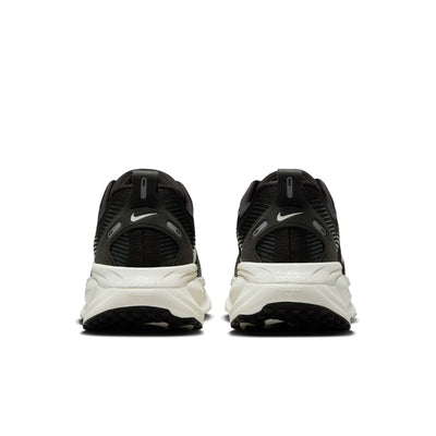 Women's Nike Vomero 18