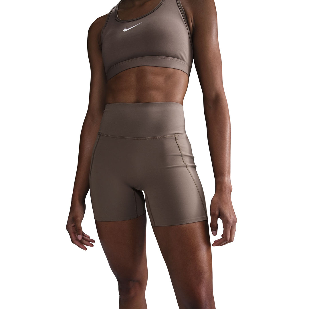 Women's Nike Universa 5
