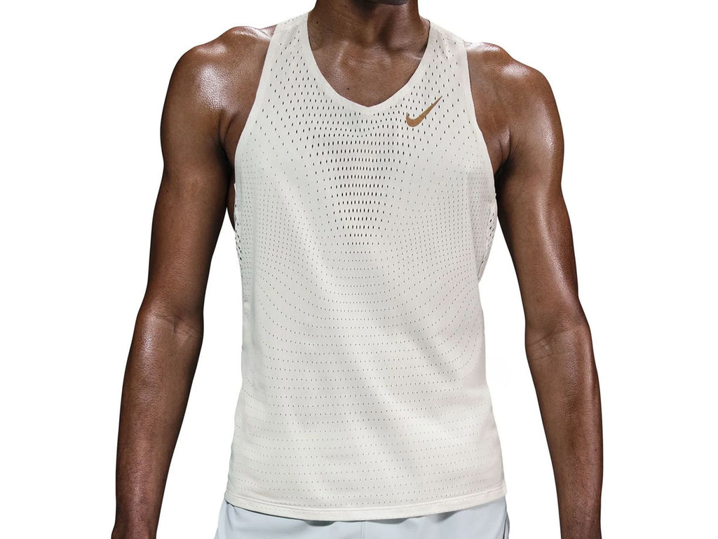 Nike Aeroswift ノースリーブシャツ ホワイト他2枚＋ランパン Amazon.co.jp: Nike AeroSwift Men's Running Singlet CJ7835