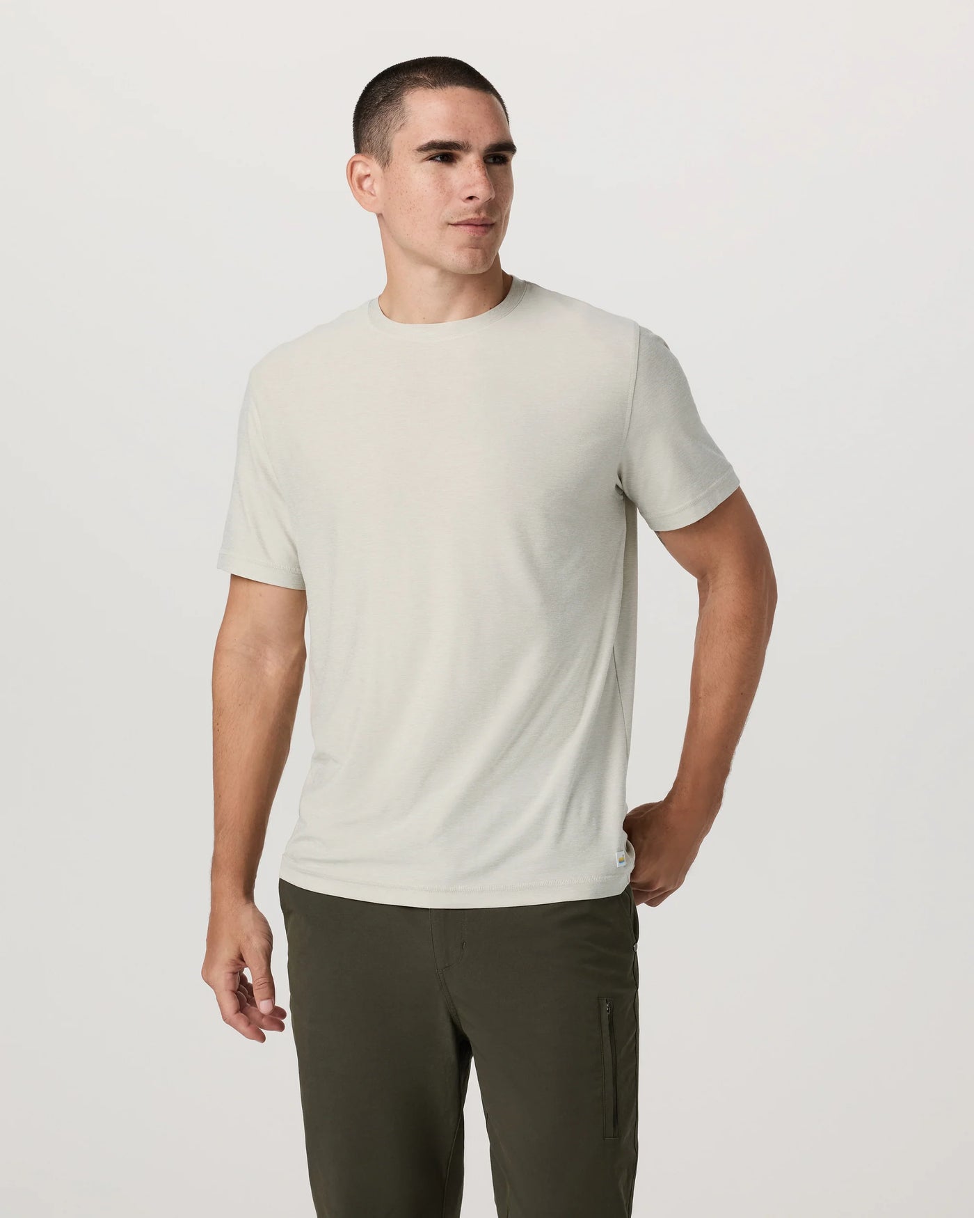 Men's Vuori Strato Tech Tee - V126-HMR