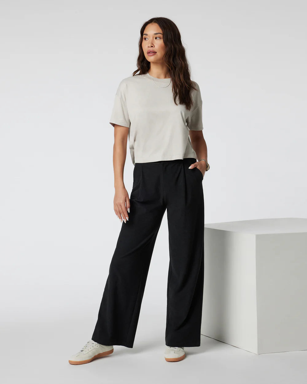 Women's Vuori Energy Tee - VW1011-HEE