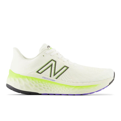 Women's New Balance Vongo v5 - WVNGOCX5