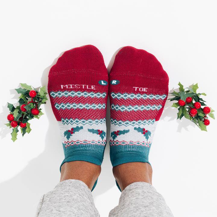 Feetures Elite Light Cushion Holiday Edition Socks FEET-E50473