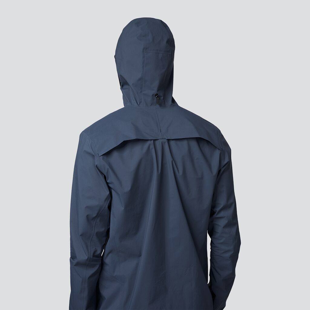 on waterproof anorak ネイビー　L ランニング Men's Waterproof Anorak LOEWE | Blue | On United States